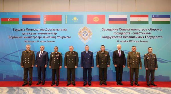 Селена Гомес порнода трахается