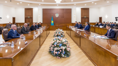 Олжас Бектенов Roca Group компаниясының басшысы Сантьяго де Гомар Рокамен Қызылорда облысындағы зауыт құрылысын талқылады