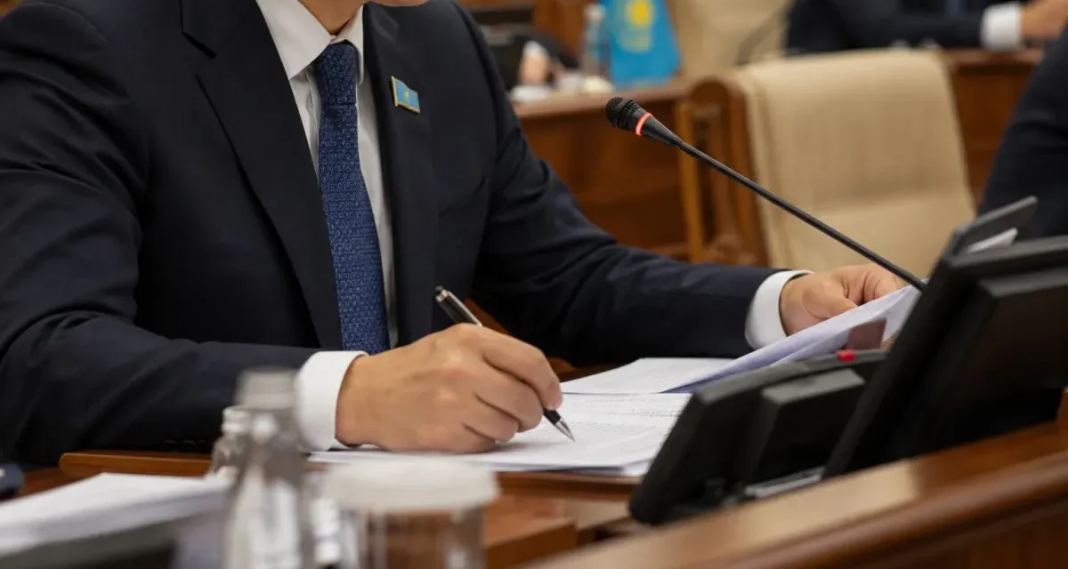 Қазақстанда барлық деңгейдегі мәслихат депутаттарының кезектен тыс сайлауы өтетін күн белгіленді